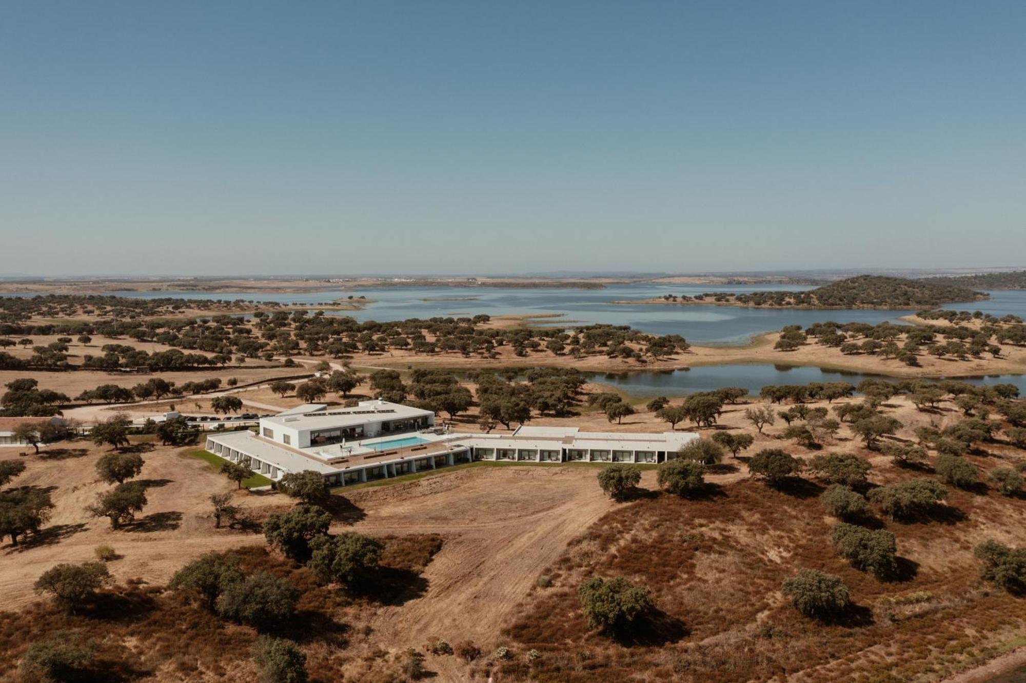 Herdade Dos Delgados Hotel Mourão Exterior foto